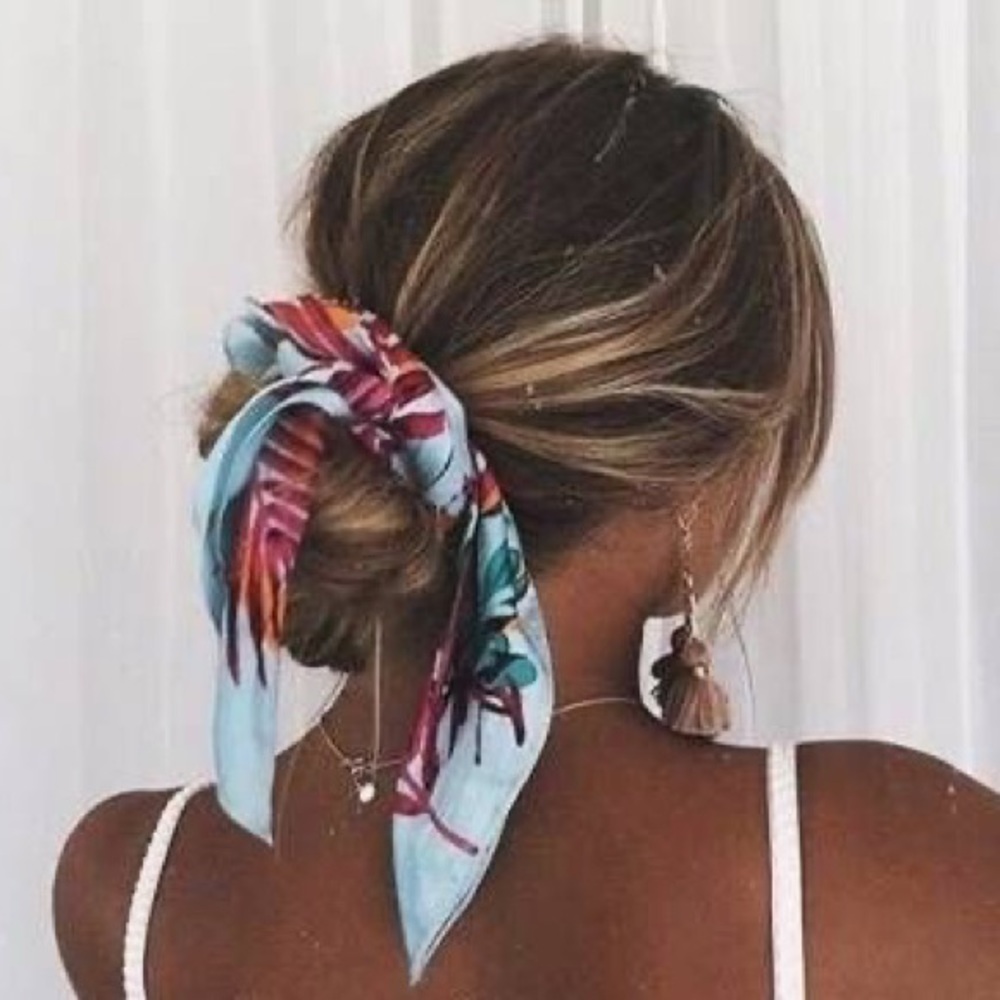 TWILLY SCARF